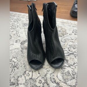 Elegant Italian Peep-Toe Leather Women's Shoes